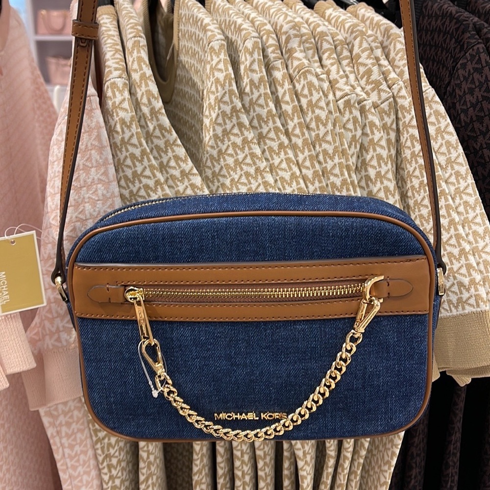 Michael Kors Jet Set Item Large East West Zip Chain Crossbody XBody
Indigo - Picture 9 of 16